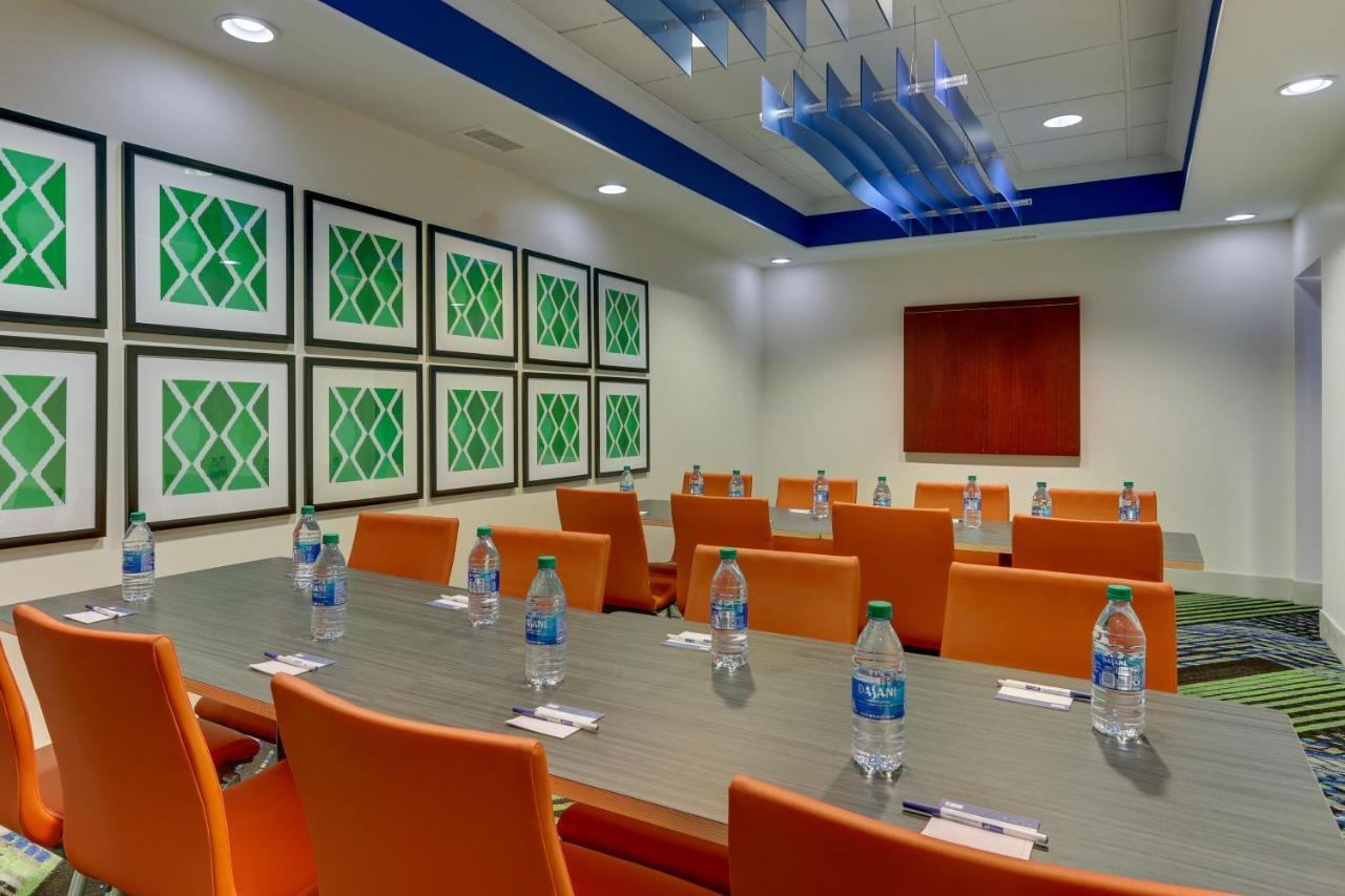 Holiday Inn Express Hotel & Suites Dayton-Centerville By Ihg Extérieur photo