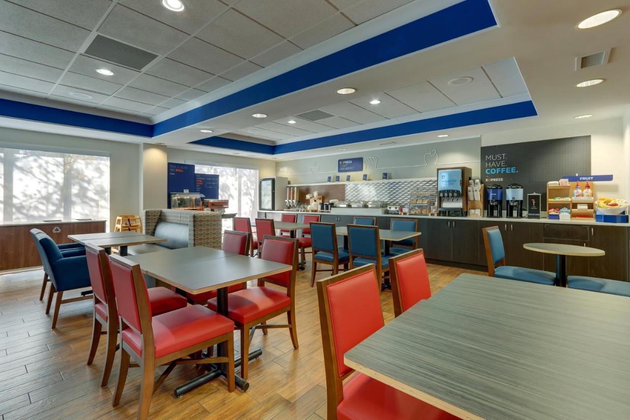 Holiday Inn Express Hotel & Suites Dayton-Centerville By Ihg Extérieur photo
